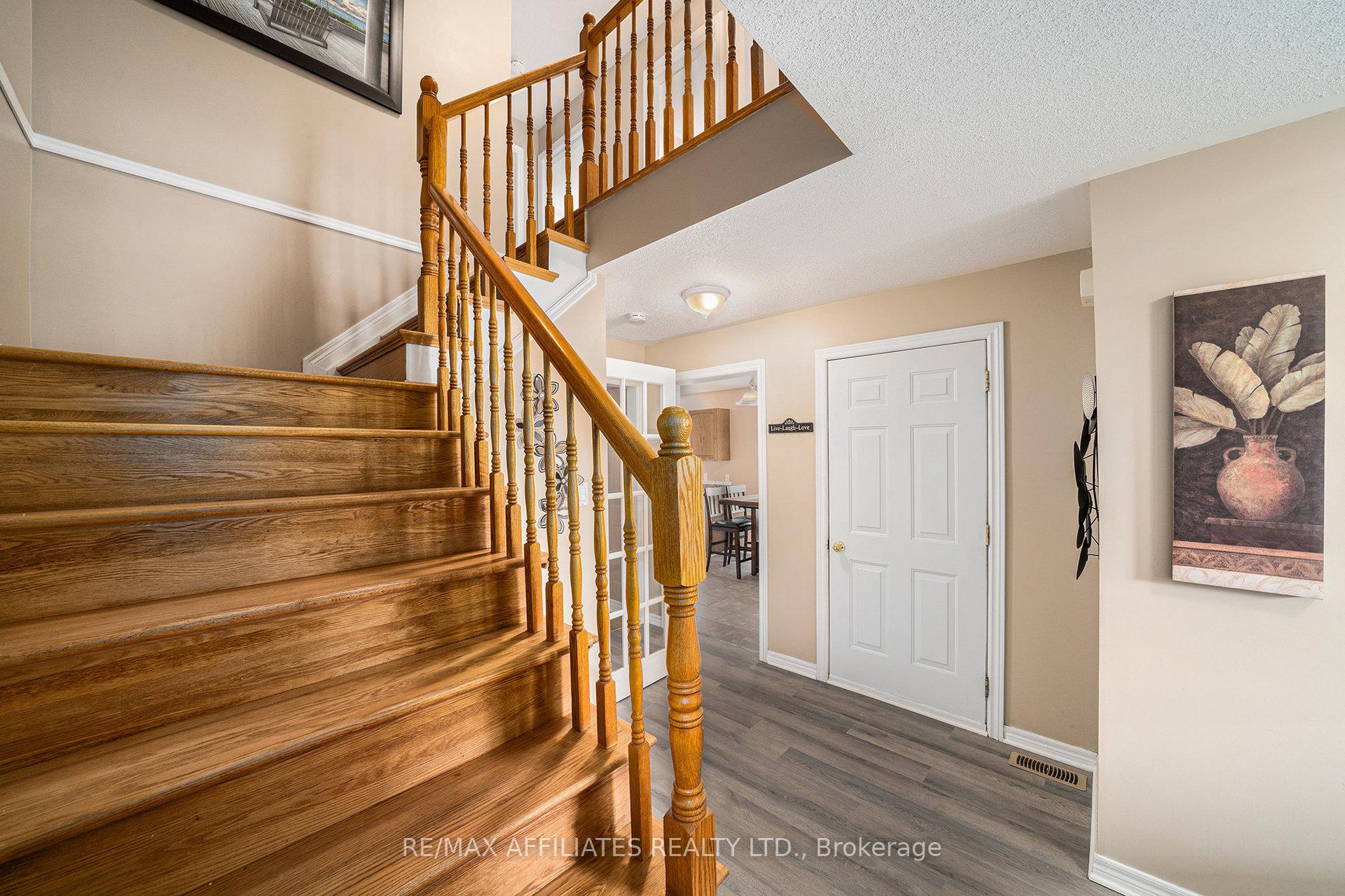 Photo 5 of 516 Joseph Street, Carleton Place — HOMEH