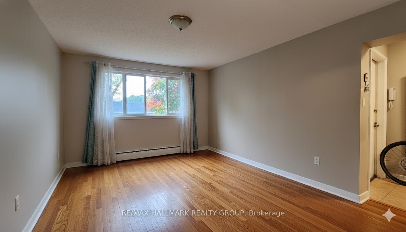 Photo 2 of Unit 6, 1280 Dorchester Avenue, Ottawa, Carlington — HOMEH