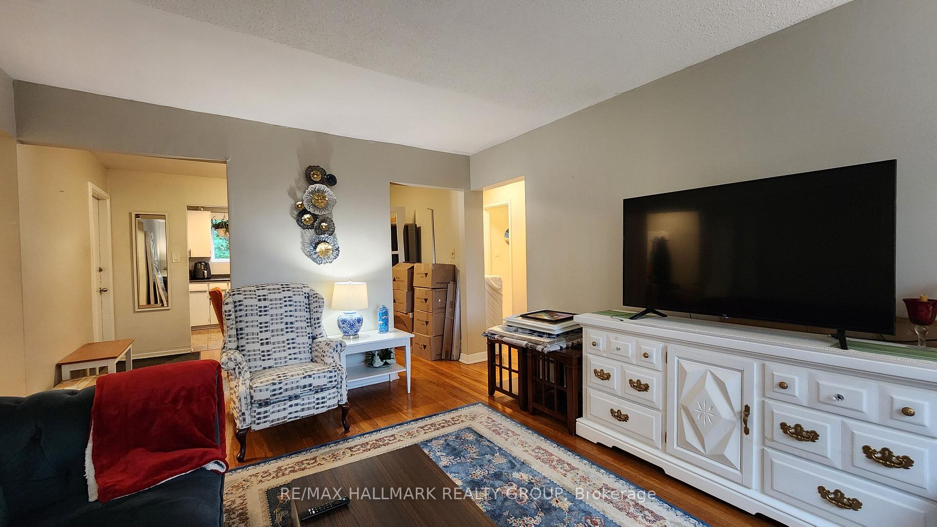 Photo 5 of Unit 6, 1280 Dorchester Avenue, Ottawa, Carlington — HOMEH