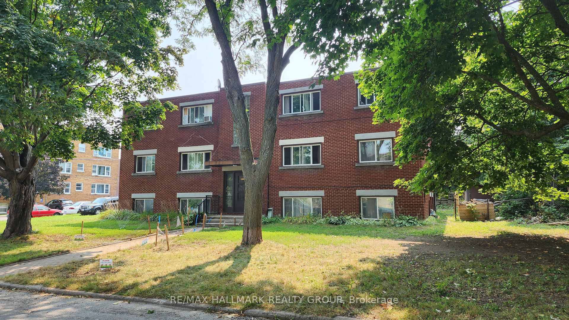 Photo 21 of Unit 6, 1280 Dorchester Avenue, Ottawa, Carlington — HOMEH