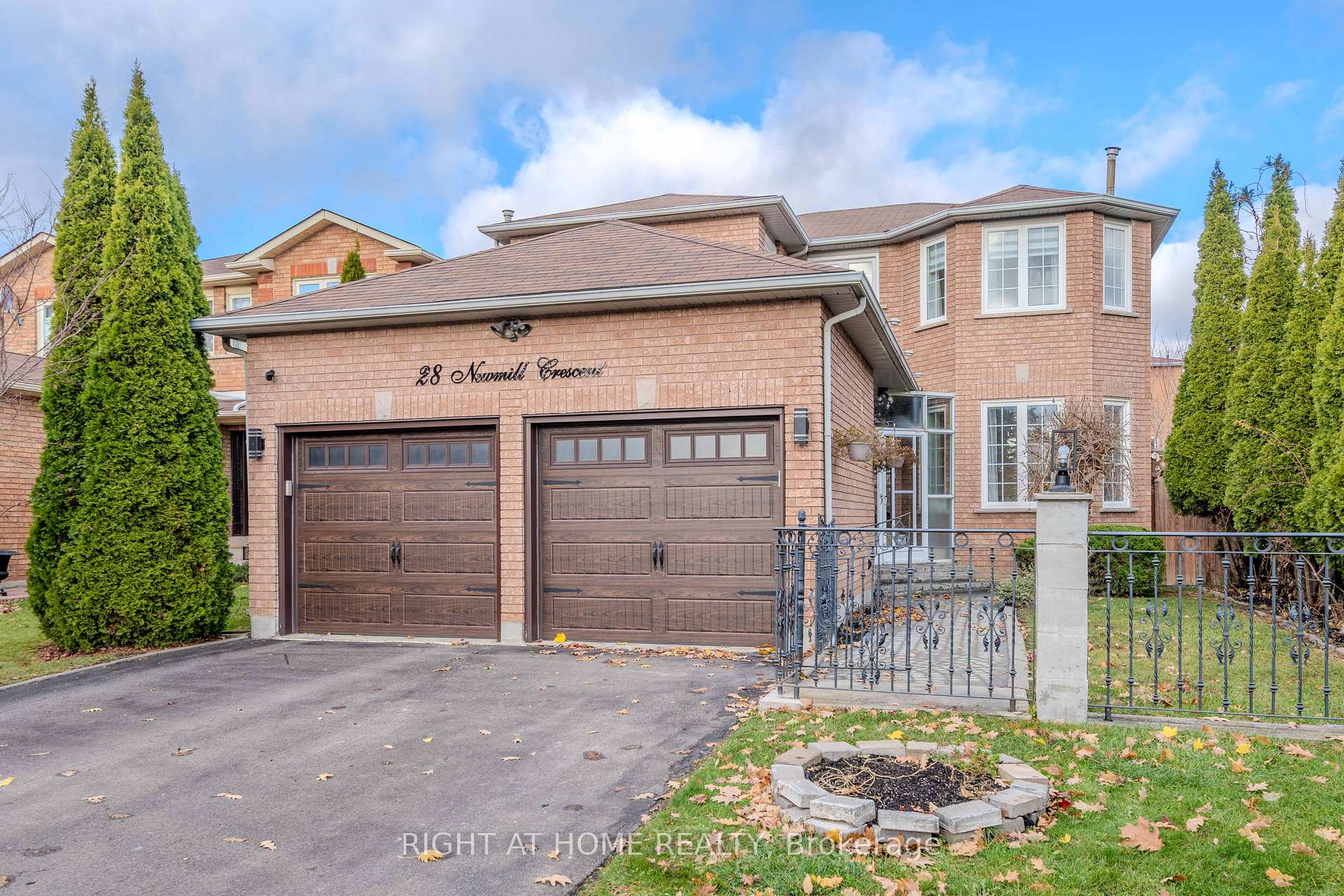 Photo 1 of 28 Newmill Crescent, Richmond Hill, Devonsleigh — HOMEH
