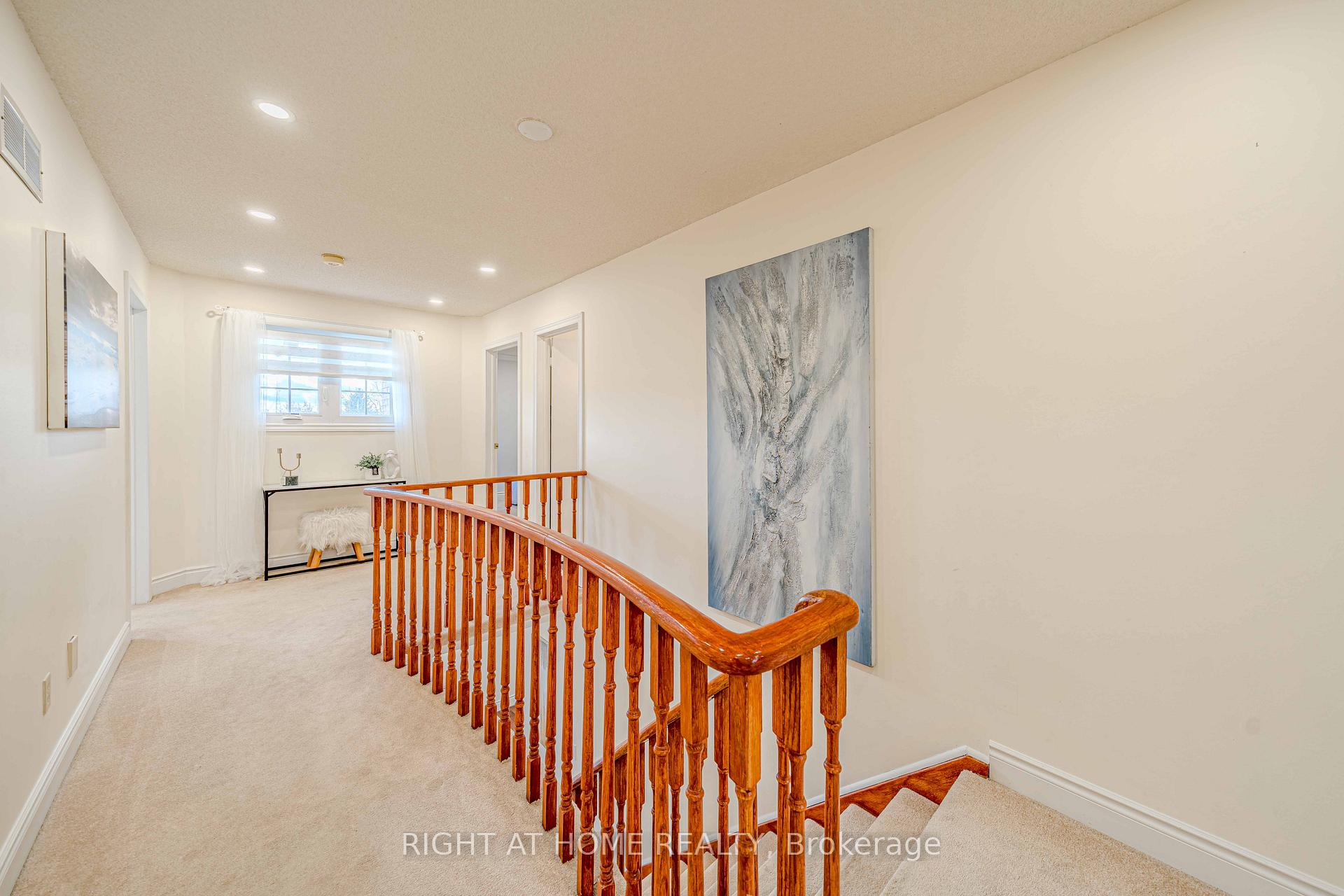Photo 19 of 28 Newmill Crescent, Richmond Hill, Devonsleigh — HOMEH