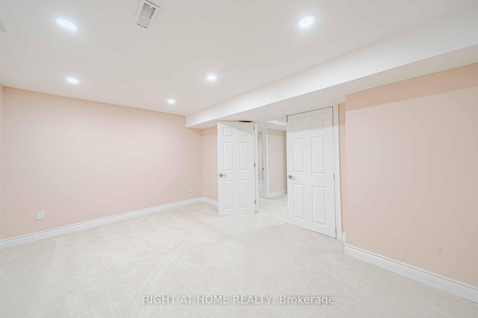 Photo 36 of 28 Newmill Crescent, Richmond Hill, Devonsleigh — HOMEH