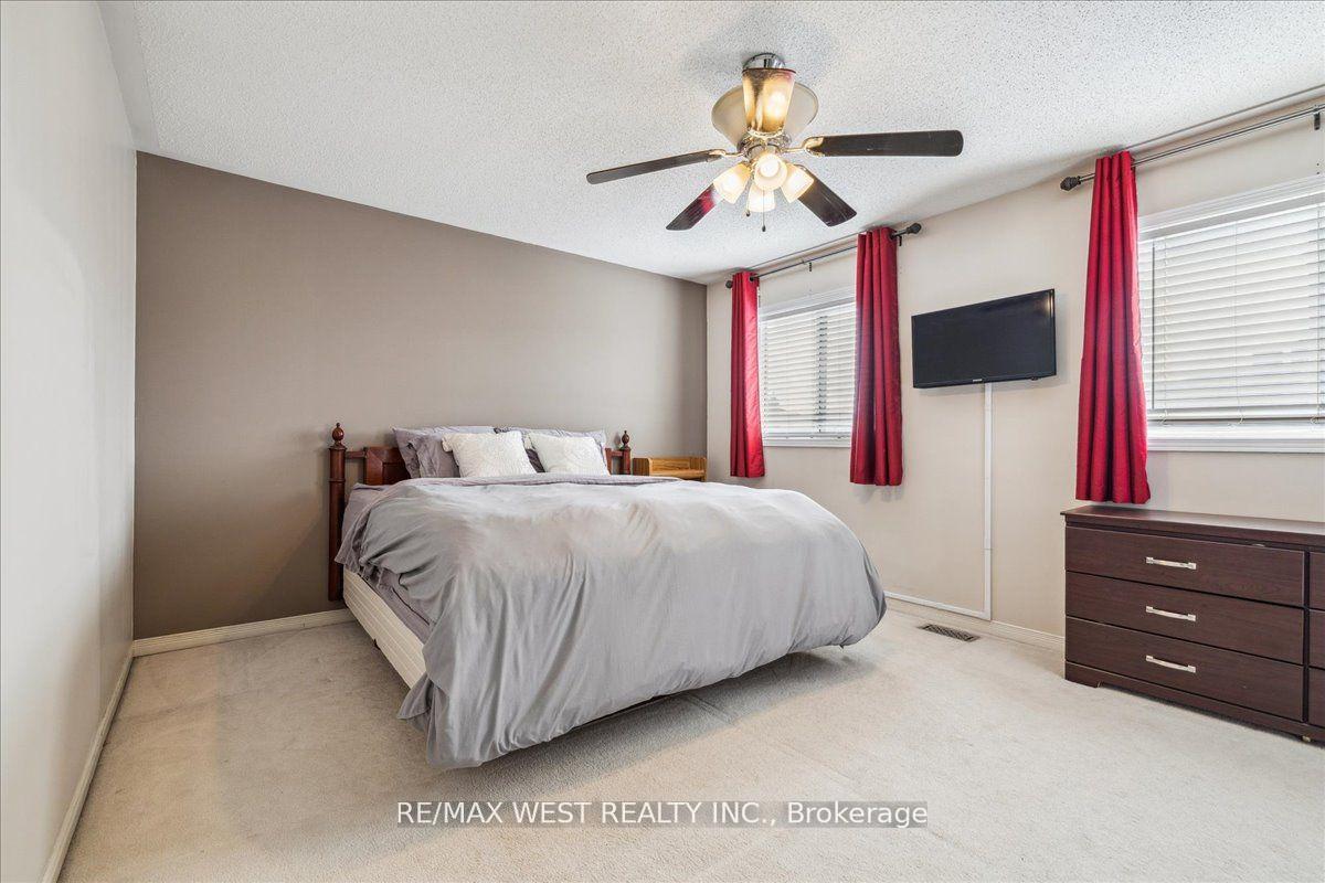 Photo 6 of 650 Julia Avenue, Burlington, Appleby — HOMEH