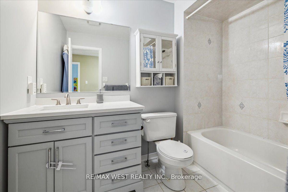 Photo 7 of 650 Julia Avenue, Burlington, Appleby — HOMEH