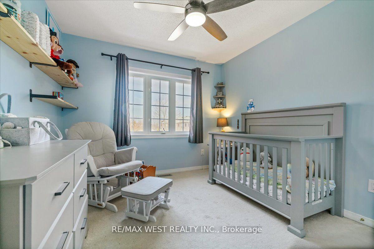 Photo 8 of 650 Julia Avenue, Burlington, Appleby — HOMEH