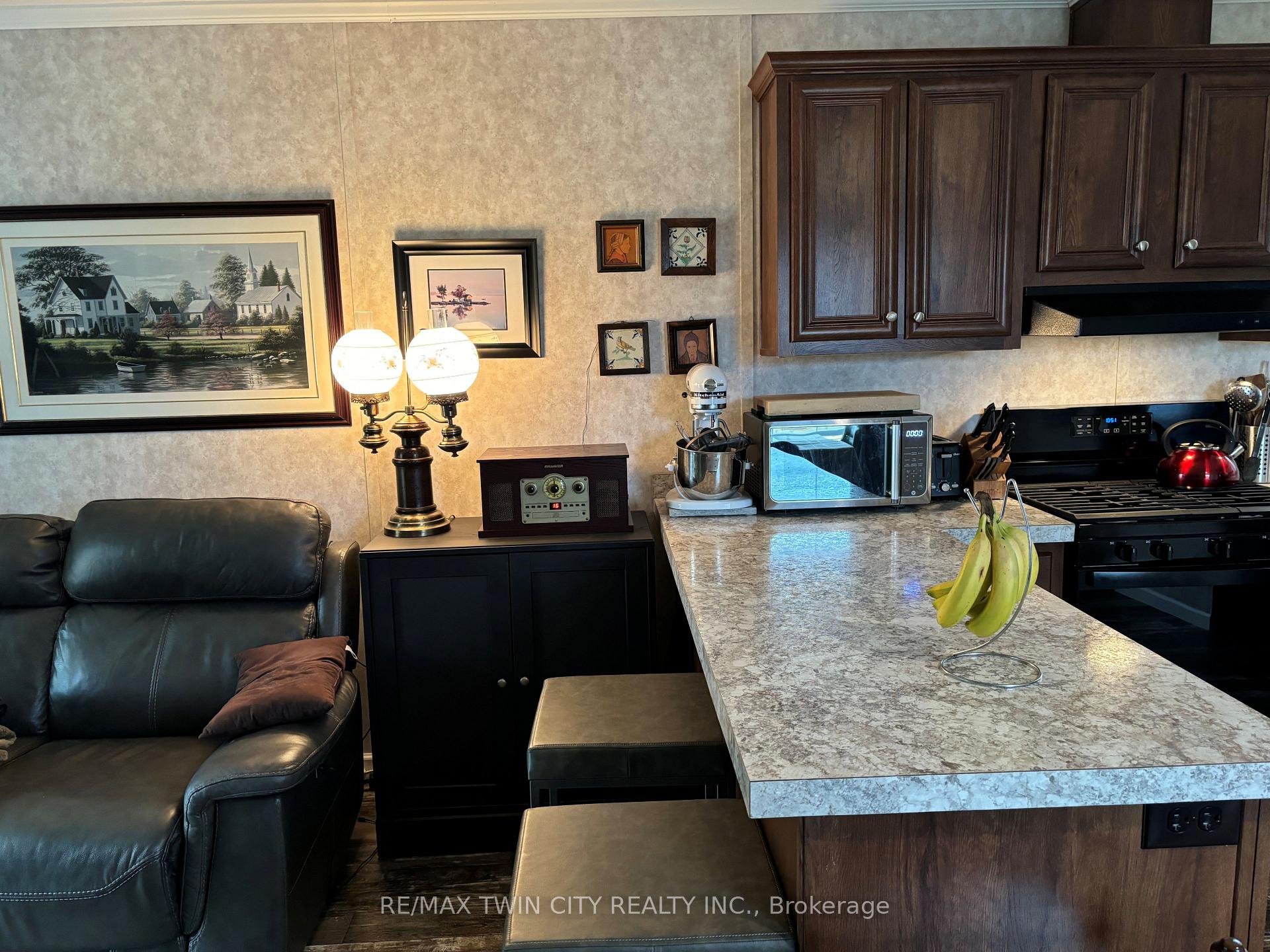Photo 4 of Unit 91, 1085 10th Concession Road W, Hamilton, Rural Flamborough — HOMEH