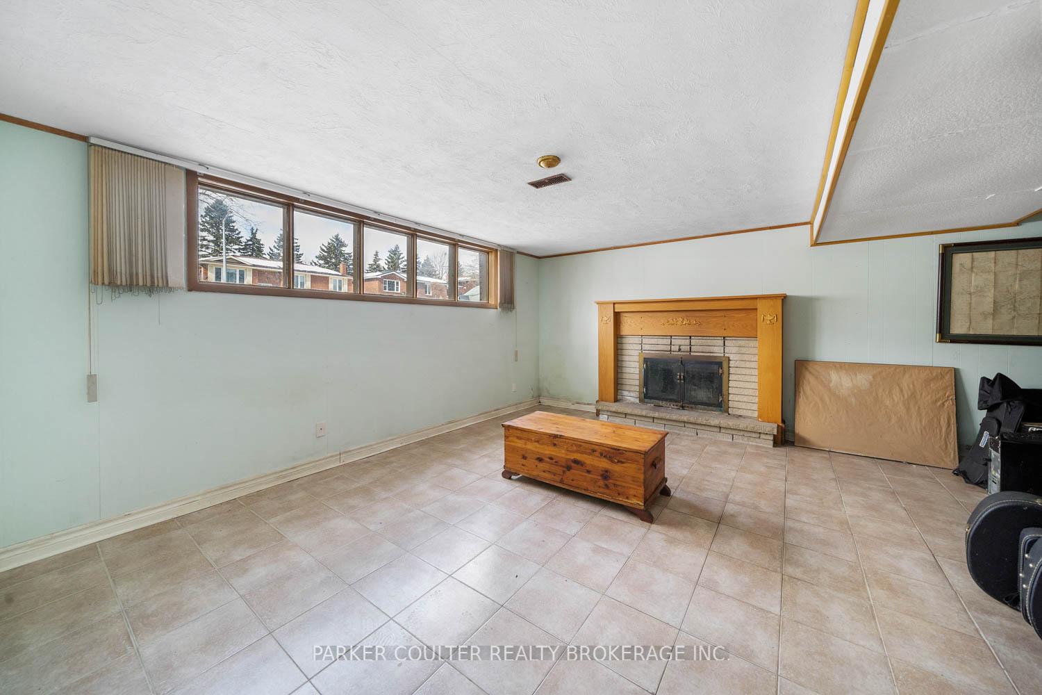 Photo 18 of 13 Roslyn Road, Barrie, Wellington — HOMEH