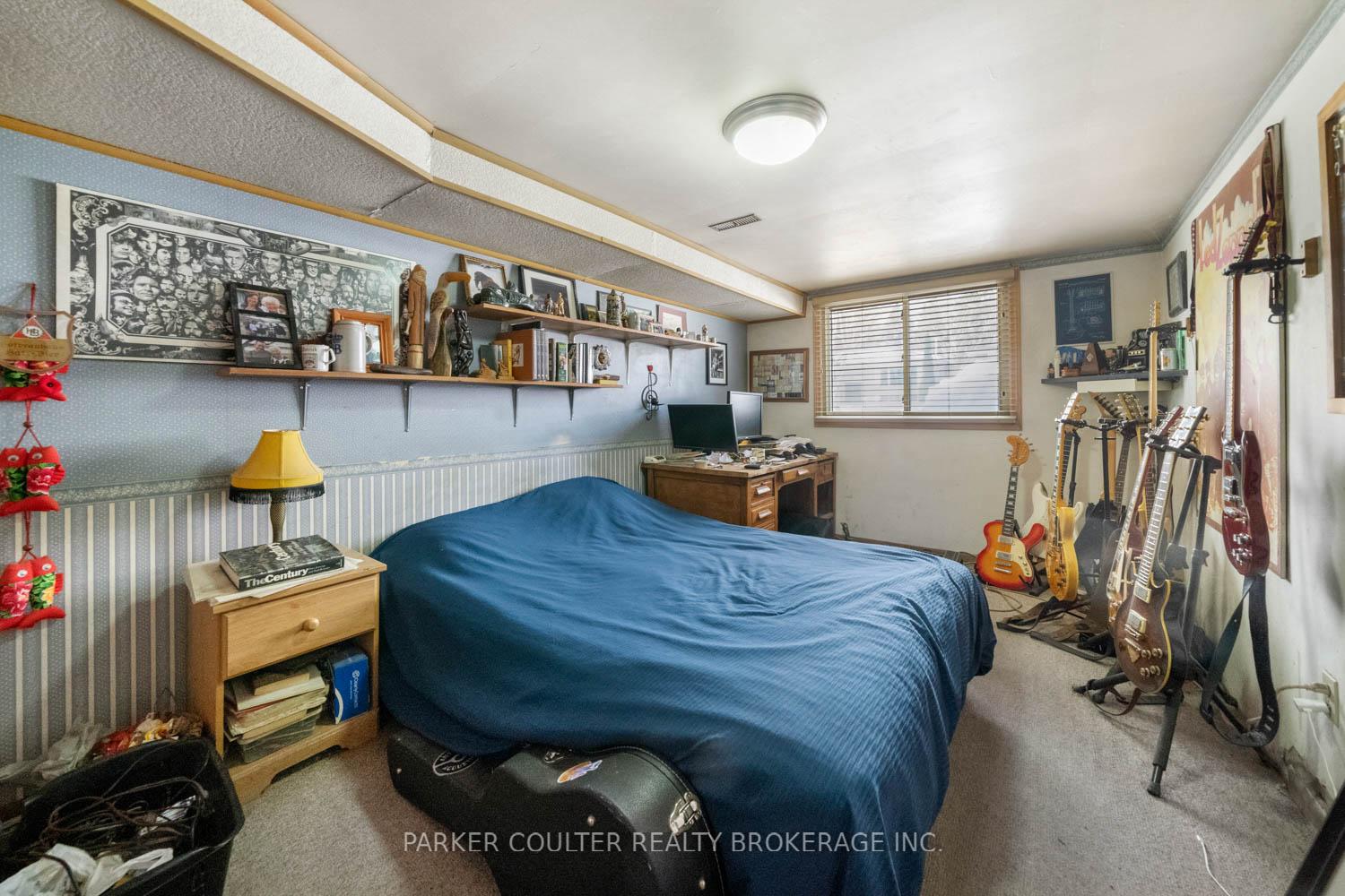 Photo 21 of 13 Roslyn Road, Barrie, Wellington — HOMEH