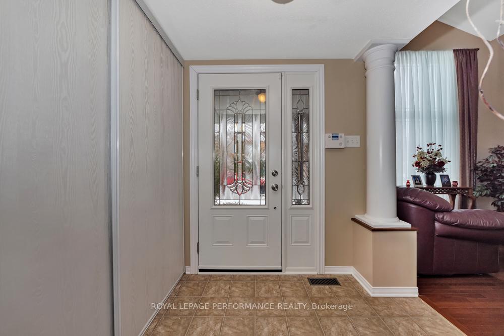 Photo 3 of 69 Sunvale Way, Ottawa, Barrhaven East — HOMEH