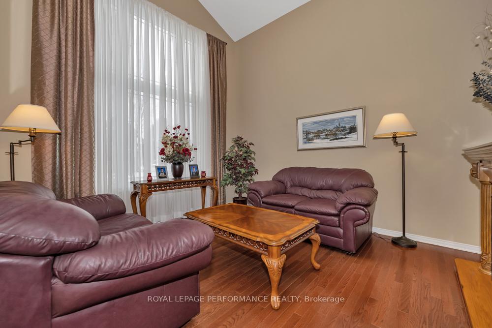 Photo 5 of 69 Sunvale Way, Ottawa, Barrhaven East — HOMEH