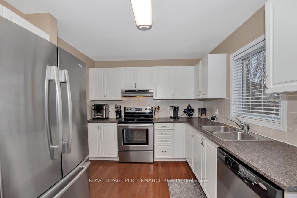 Photo 13 of 69 Sunvale Way, Ottawa, Barrhaven East — HOMEH