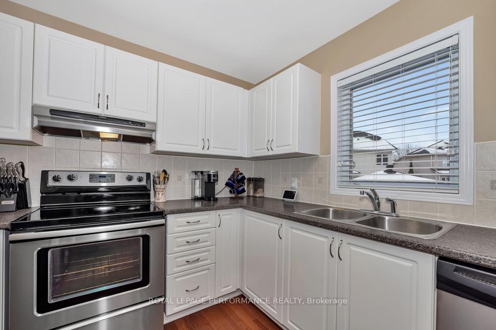 Photo 15 of 69 Sunvale Way, Ottawa, Barrhaven East — HOMEH