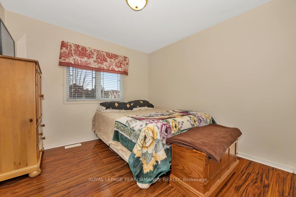Photo 20 of 69 Sunvale Way, Ottawa, Barrhaven East — HOMEH