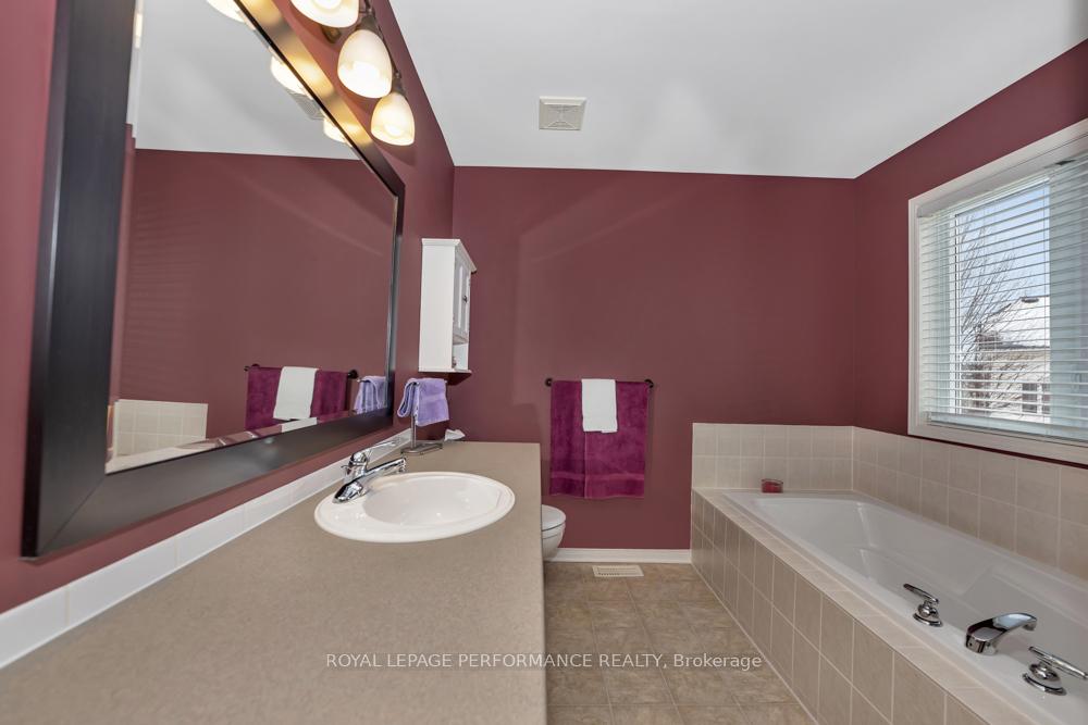 Photo 25 of 69 Sunvale Way, Ottawa, Barrhaven East — HOMEH