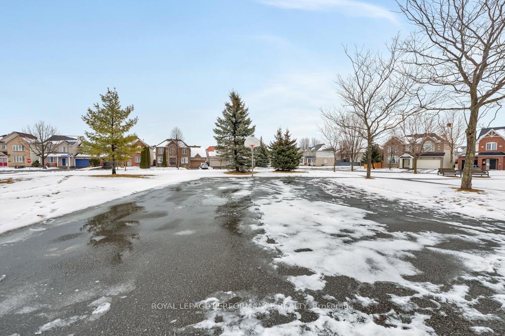 Photo 37 of 69 Sunvale Way, Ottawa, Barrhaven East — HOMEH