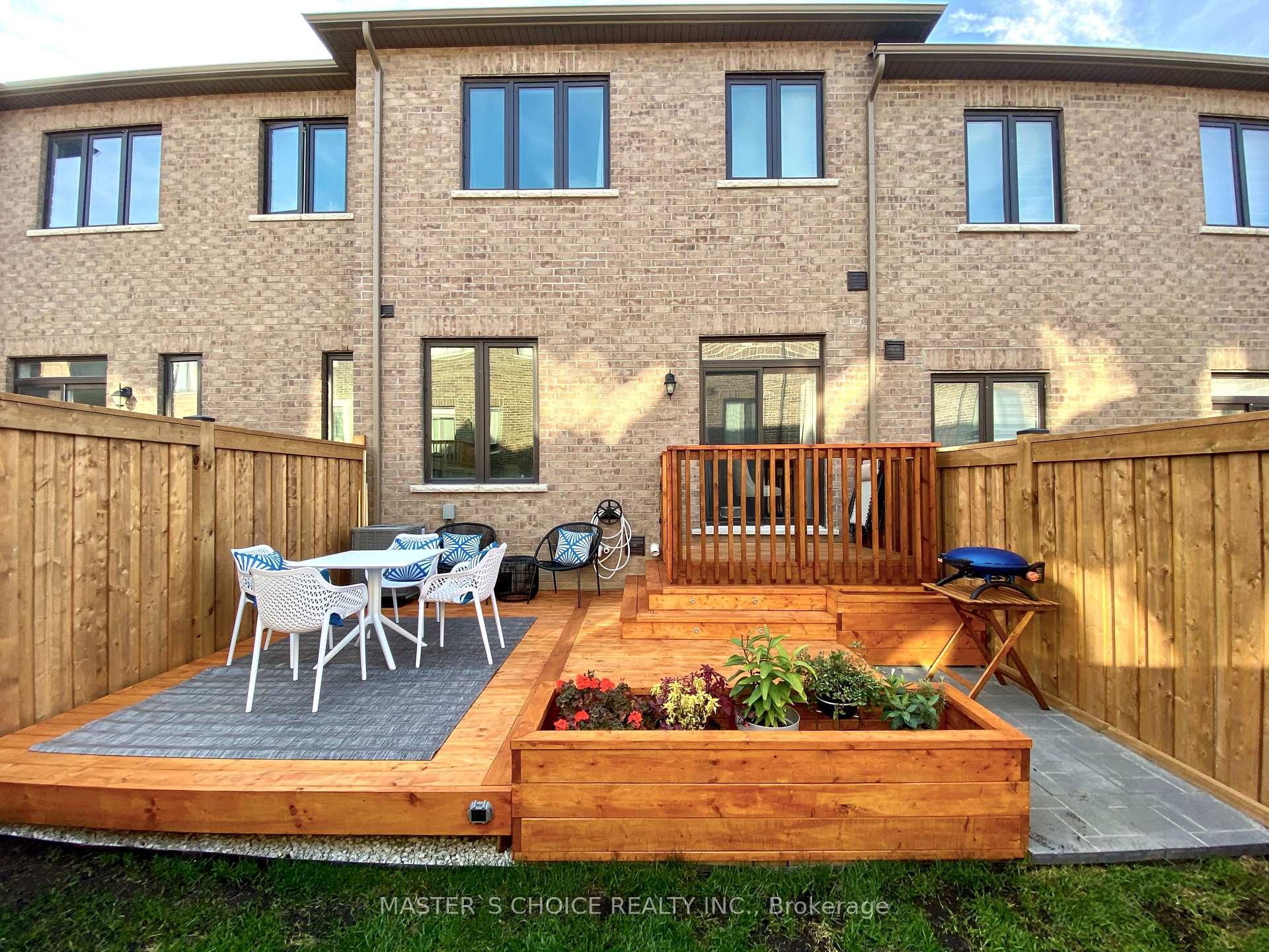 Photo 35 of 71 Hilts Drive, Richmond Hill, Rural Richmond Hill — HOMEH
