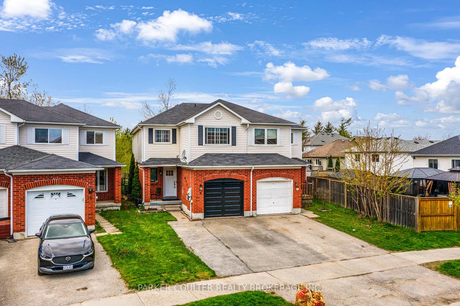 Photo 1 of 8 Pickett Crescent, Barrie, Painswick North — HOMEH
