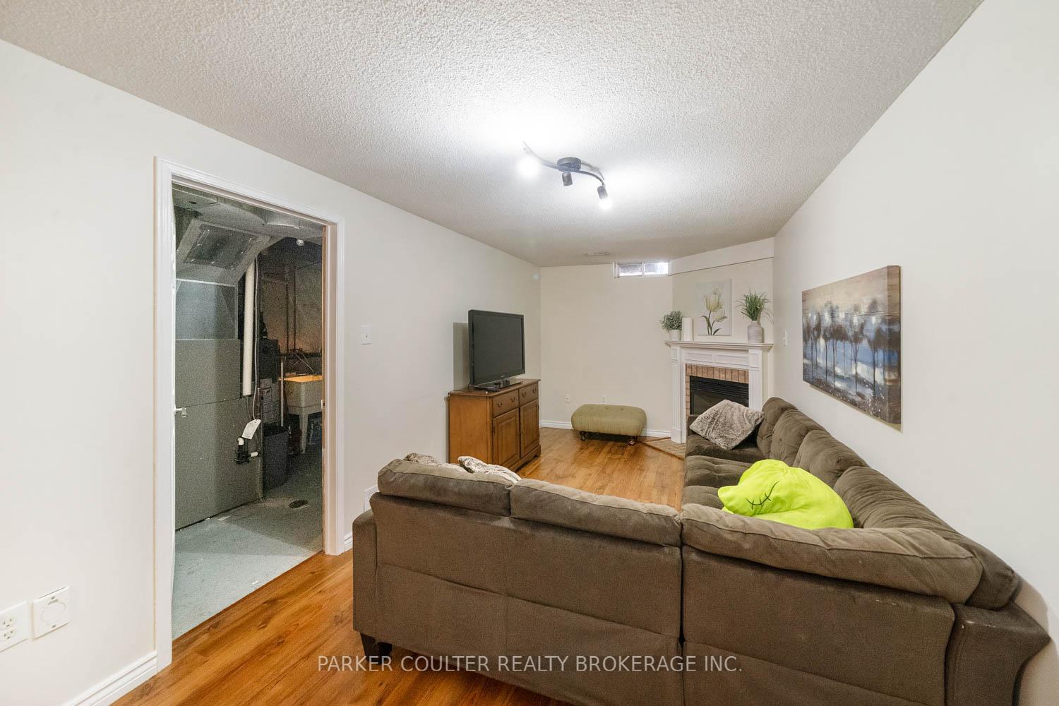 Photo 29 of 8 Pickett Crescent, Barrie, Painswick North — HOMEH