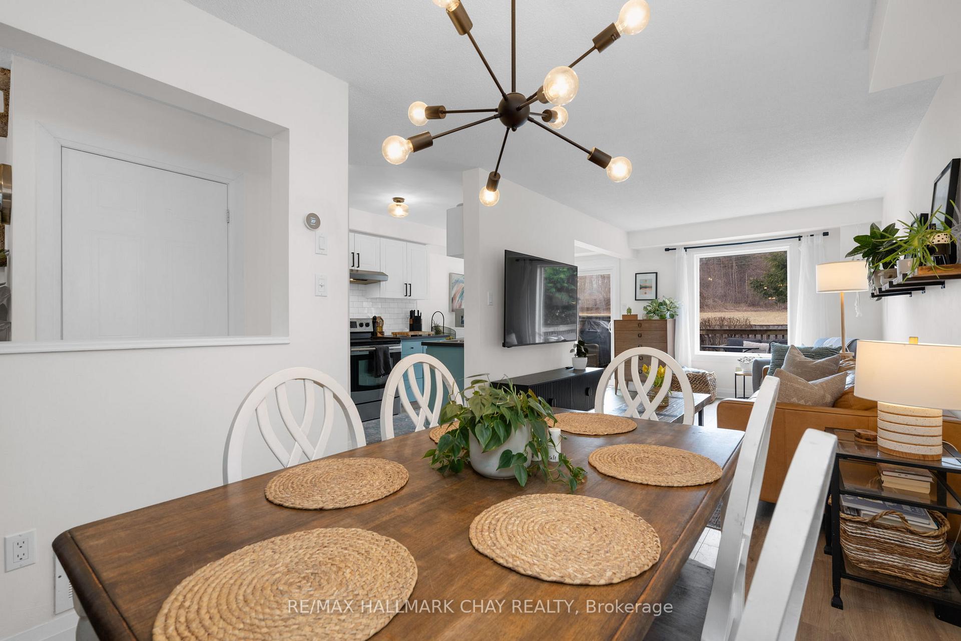 Photo 10 of 57 Cunningham Drive, Barrie, Ardagh — HOMEH