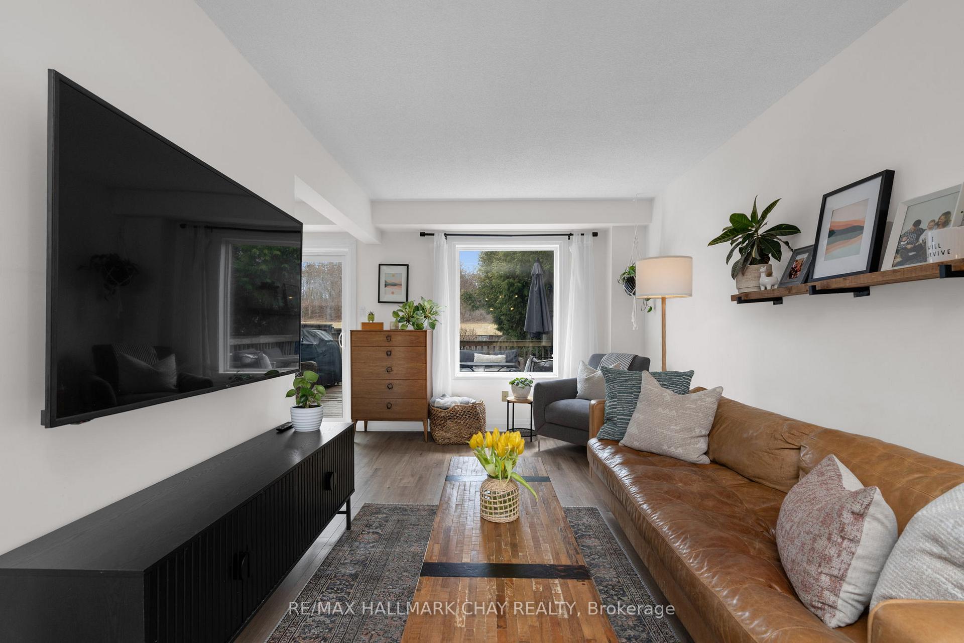 Photo 11 of 57 Cunningham Drive, Barrie, Ardagh — HOMEH