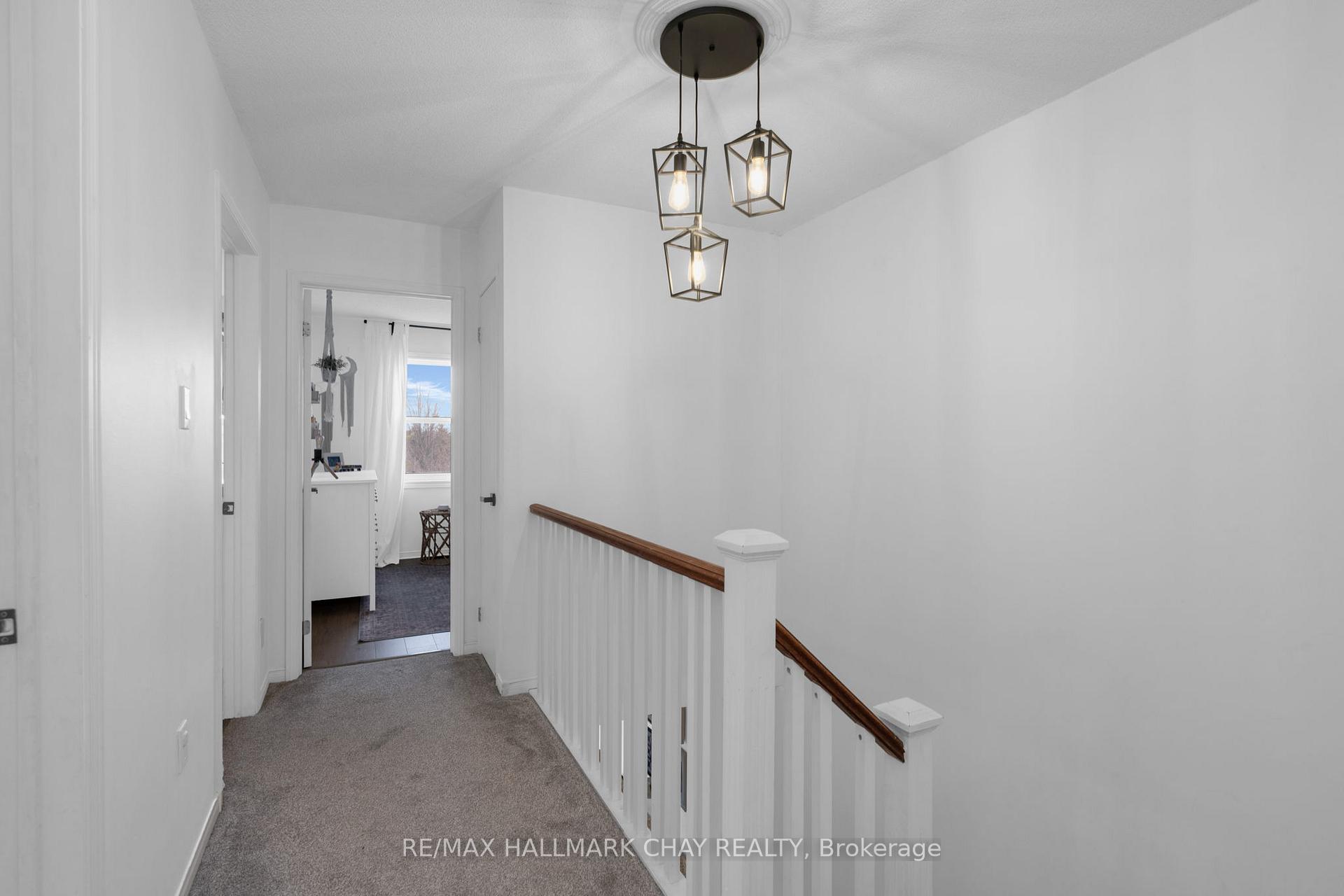 Photo 18 of 57 Cunningham Drive, Barrie, Ardagh — HOMEH