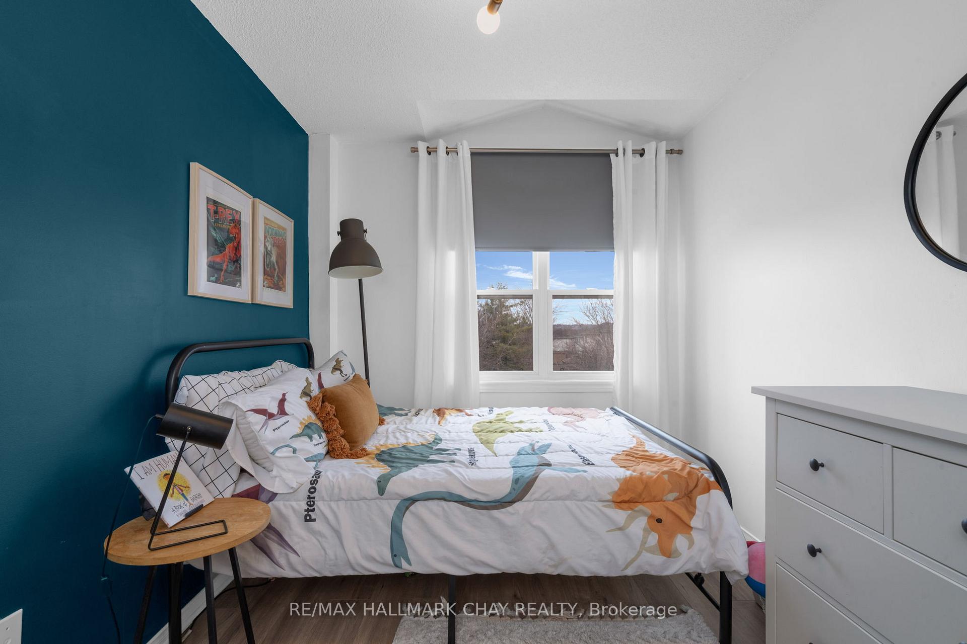 Photo 24 of 57 Cunningham Drive, Barrie, Ardagh — HOMEH