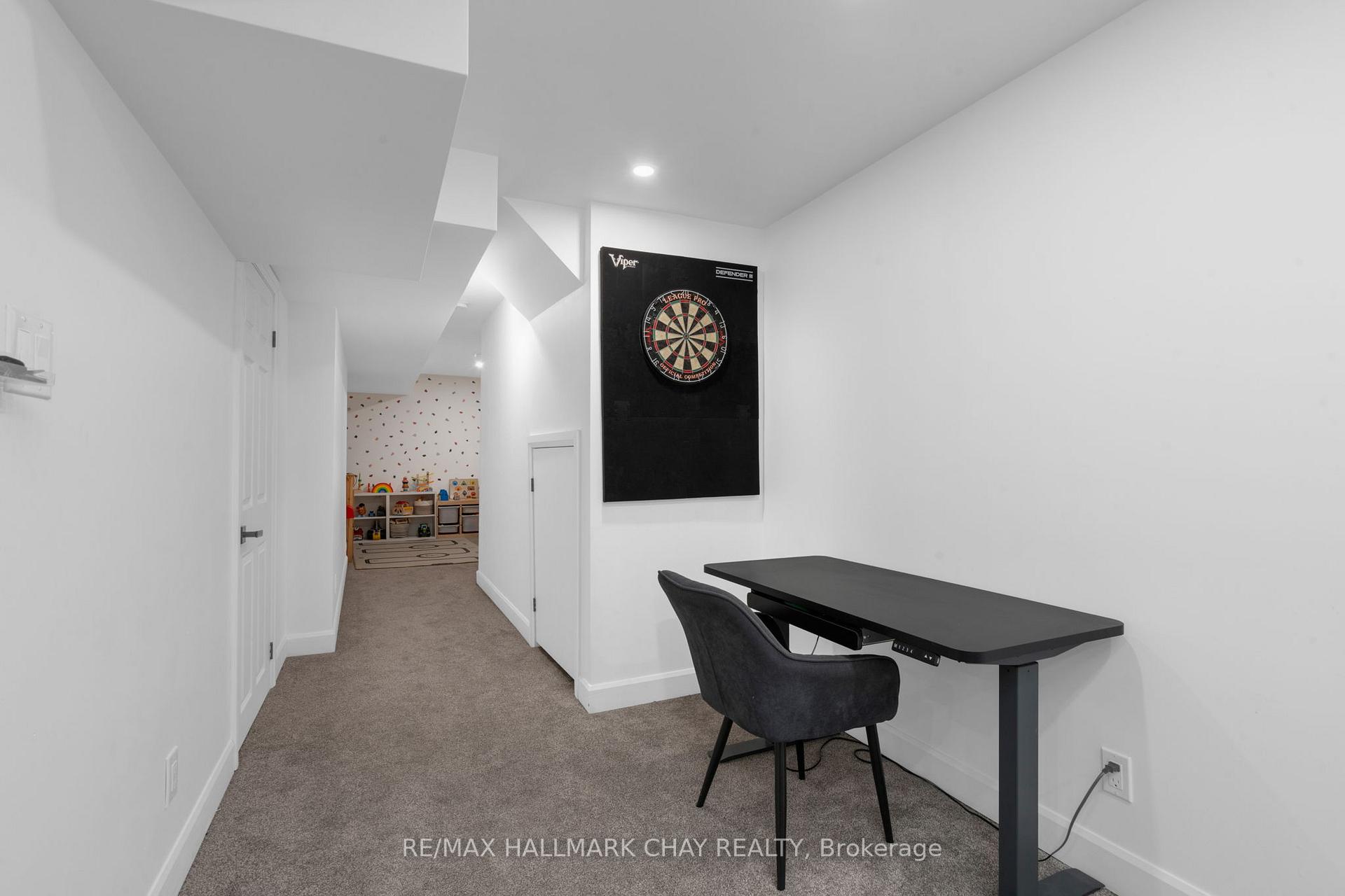Photo 31 of 57 Cunningham Drive, Barrie, Ardagh — HOMEH
