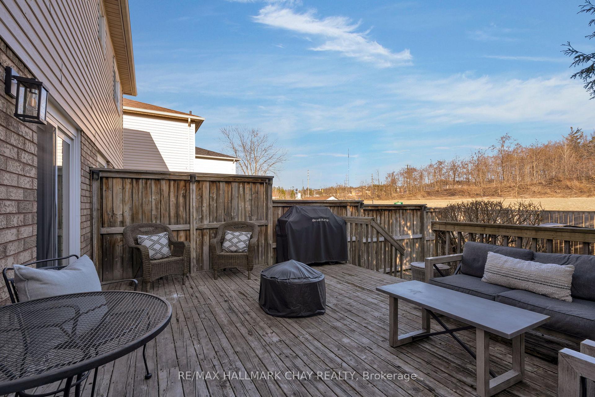 Photo 34 of 57 Cunningham Drive, Barrie, Ardagh — HOMEH
