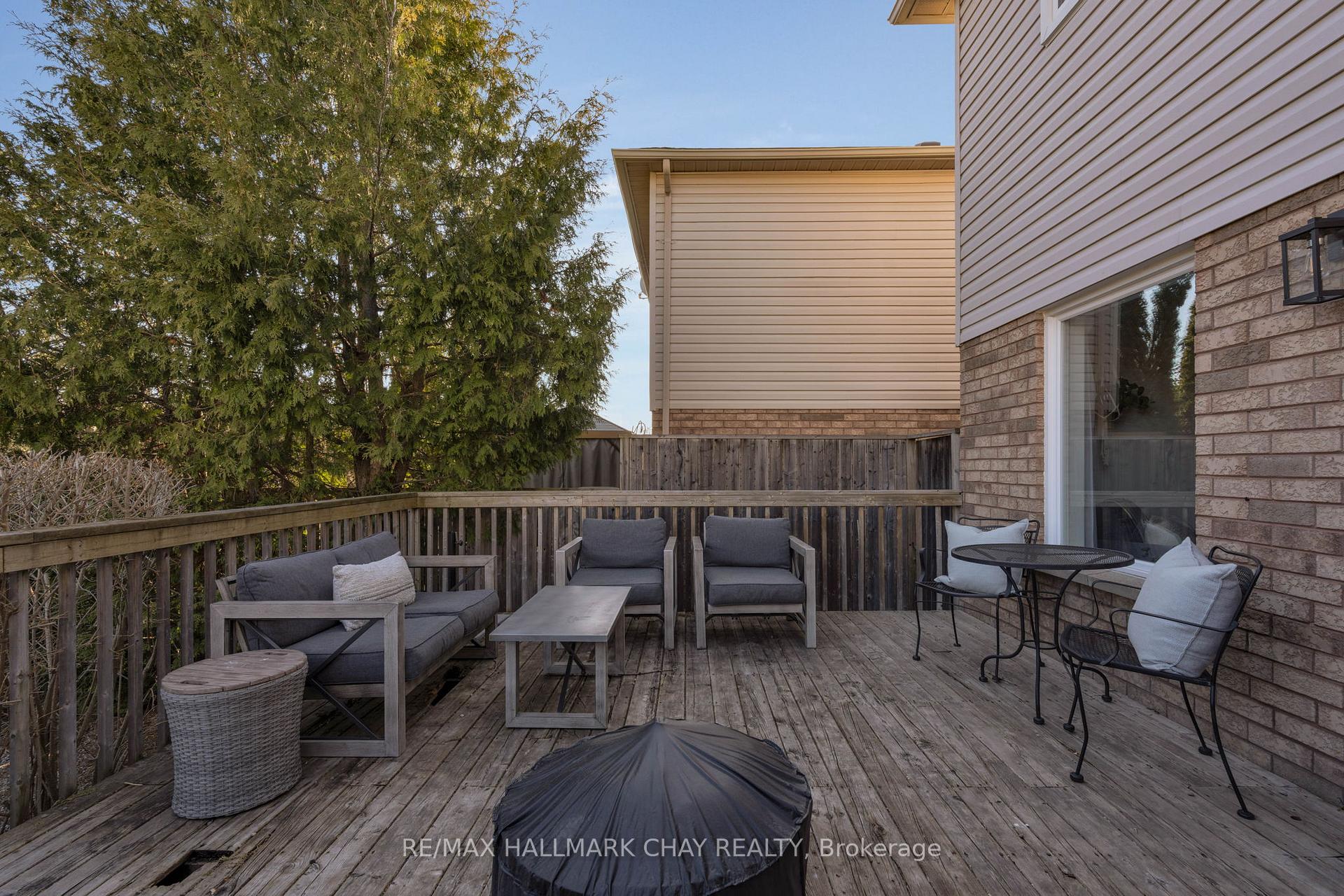 Photo 35 of 57 Cunningham Drive, Barrie, Ardagh — HOMEH