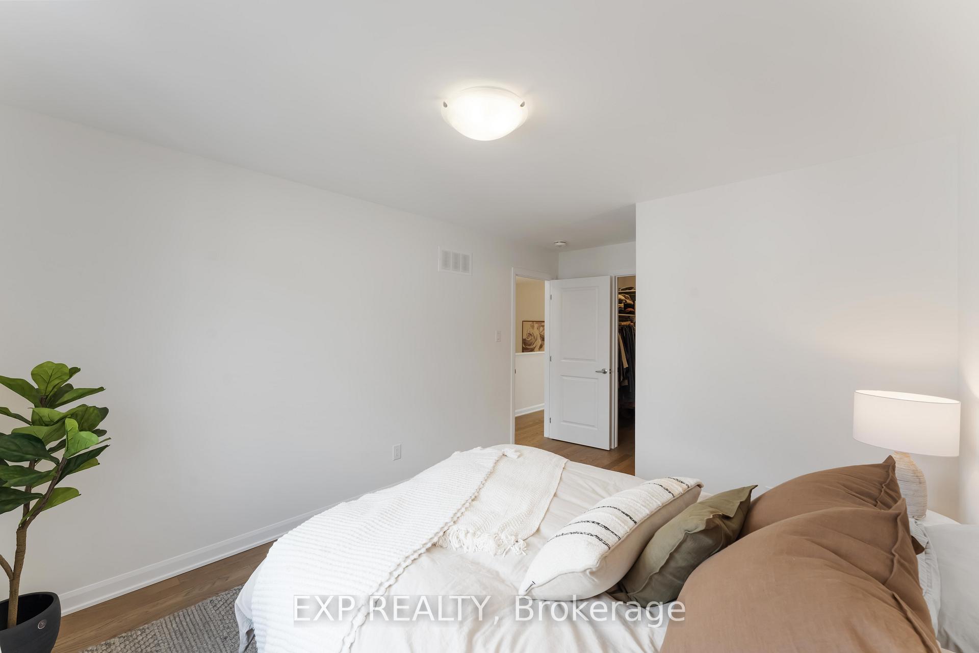 Photo 14 of 559 Aglish Mews, Ottawa, Barrhaven - Half Moon Bay — HOMEH