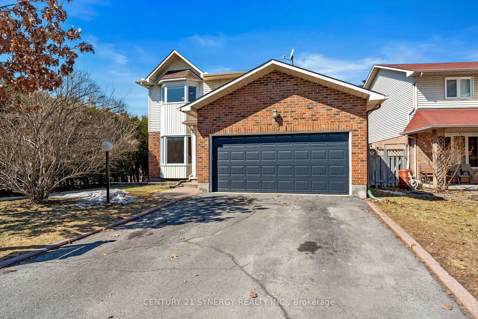 Photo 3 of 95 Pickwick Drive, Ottawa, Barrhaven - Cedargrove/Fraserdale — HOMEH