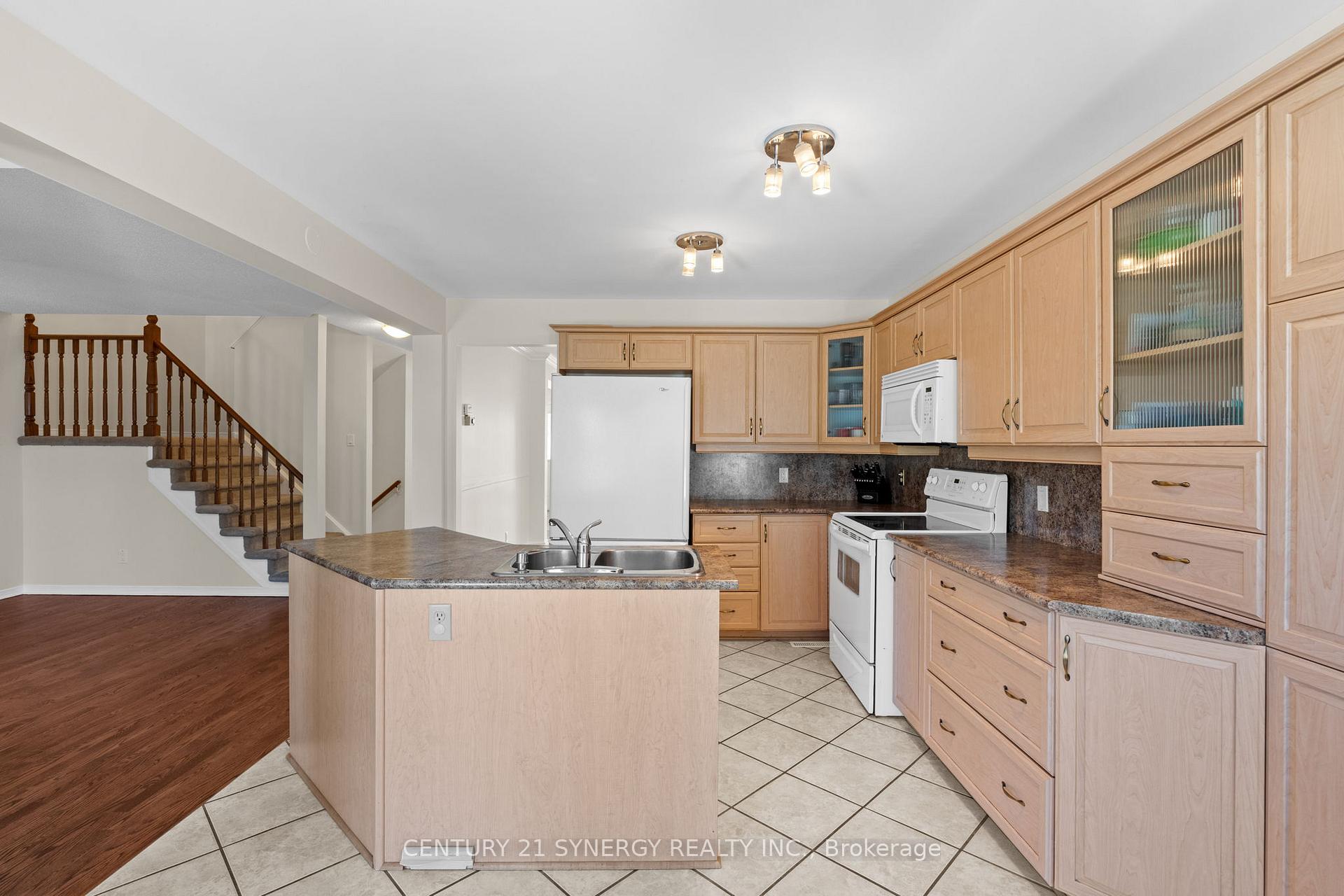 Photo 7 of 95 Pickwick Drive, Ottawa, Barrhaven - Cedargrove/Fraserdale — HOMEH