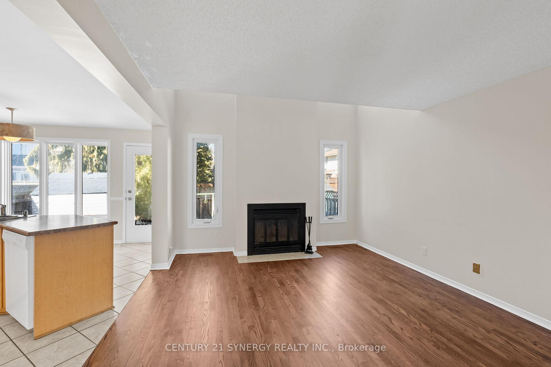 Photo 10 of 95 Pickwick Drive, Ottawa, Barrhaven - Cedargrove/Fraserdale — HOMEH