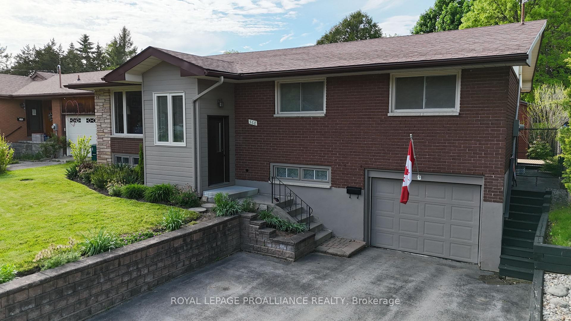 Front of 568 Victoria Avenue