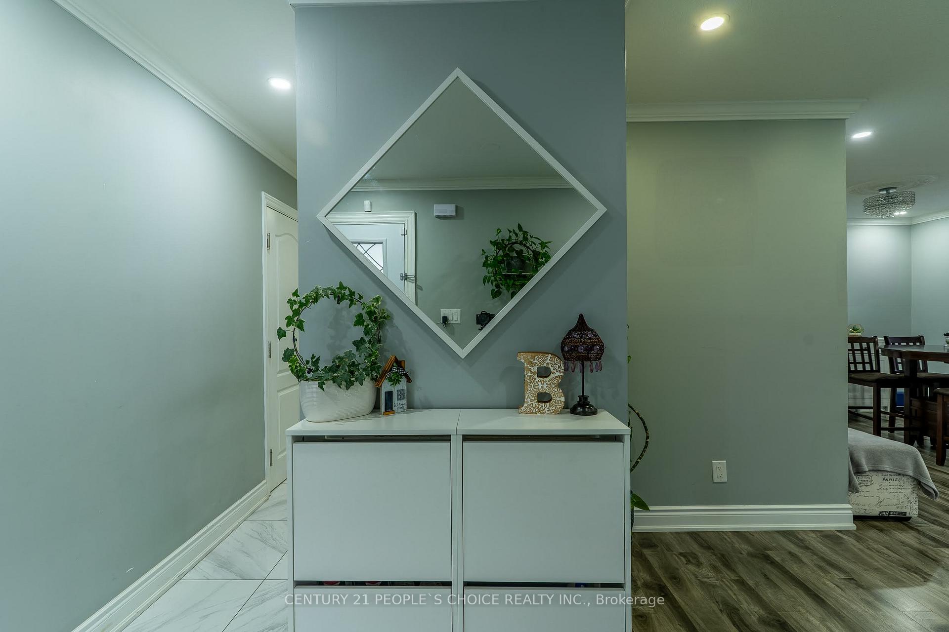 Photo 4 of 70 Glebe Crescent, Brampton, Northgate — HOMEH