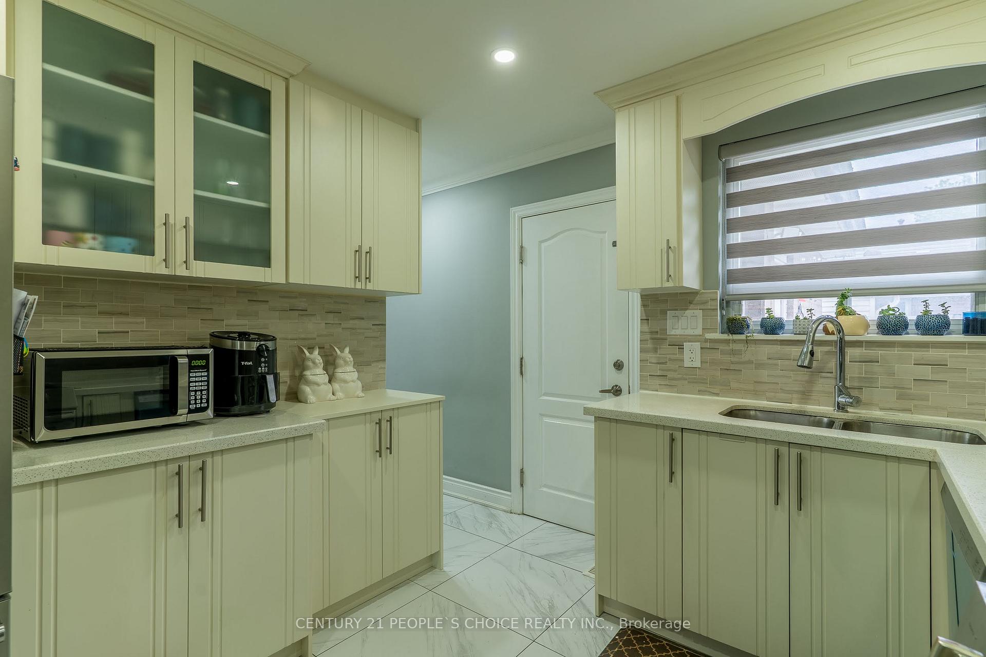 Photo 9 of 70 Glebe Crescent, Brampton, Northgate — HOMEH