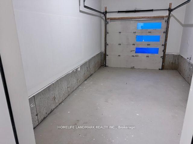 Photo 12 of 296 Great Falls Boulevard E, Hamilton, Waterdown — HOMEH