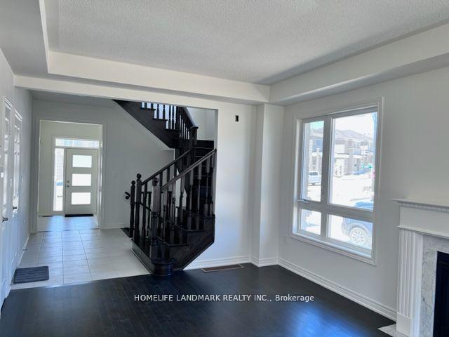 Photo 21 of 296 Great Falls Boulevard E, Hamilton, Waterdown — HOMEH