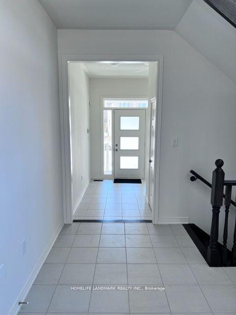 Photo 23 of 296 Great Falls Boulevard E, Hamilton, Waterdown — HOMEH