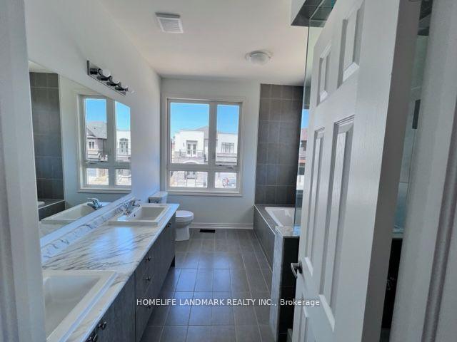 Photo 25 of 296 Great Falls Boulevard E, Hamilton, Waterdown — HOMEH