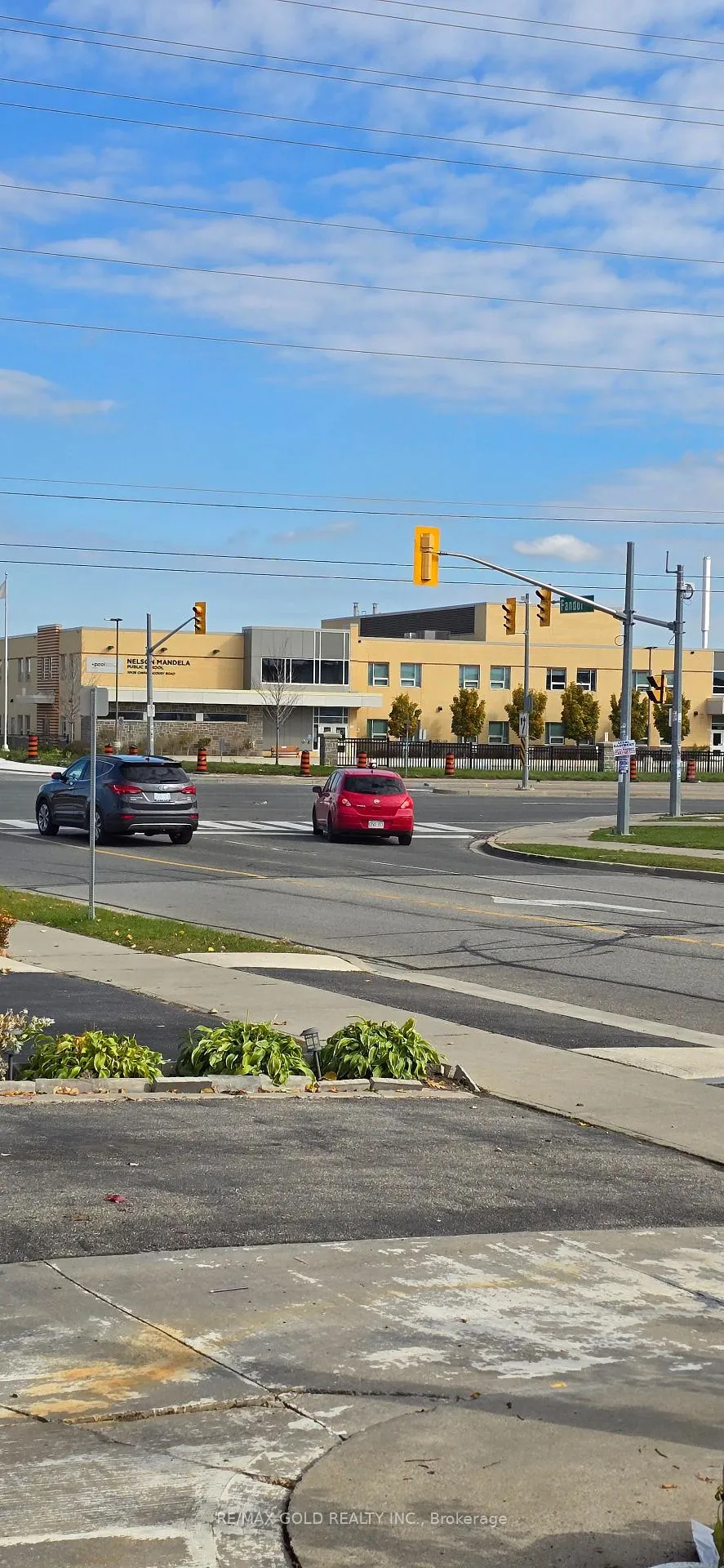 Photo 32 of 4 Fandor Way, Brampton, Fletcher's Meadow — HOMEH