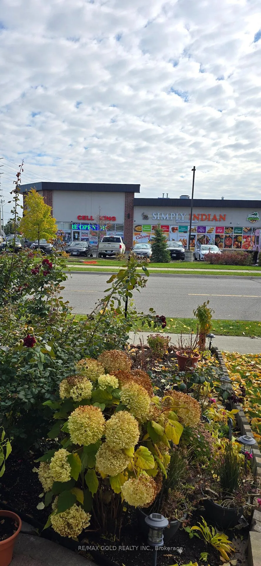 Photo 33 of 4 Fandor Way, Brampton, Fletcher's Meadow — HOMEH