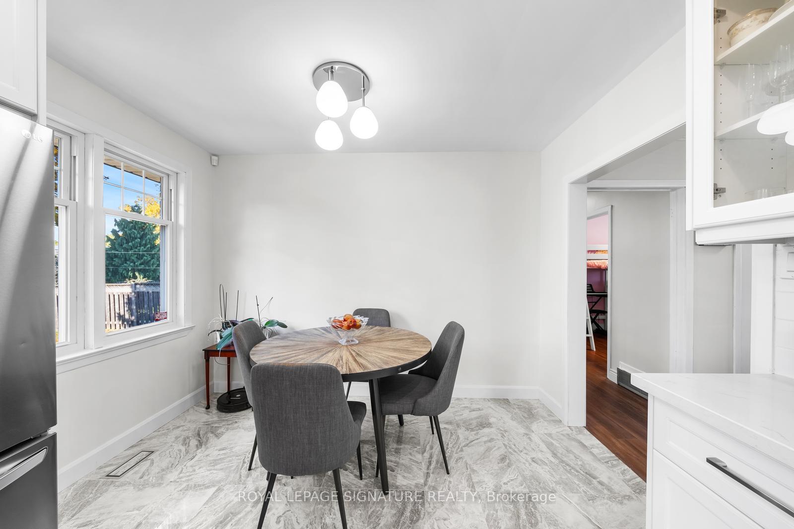 Photo 6 of 668 Peele Boulevard, Burlington, Brant — HOMEH