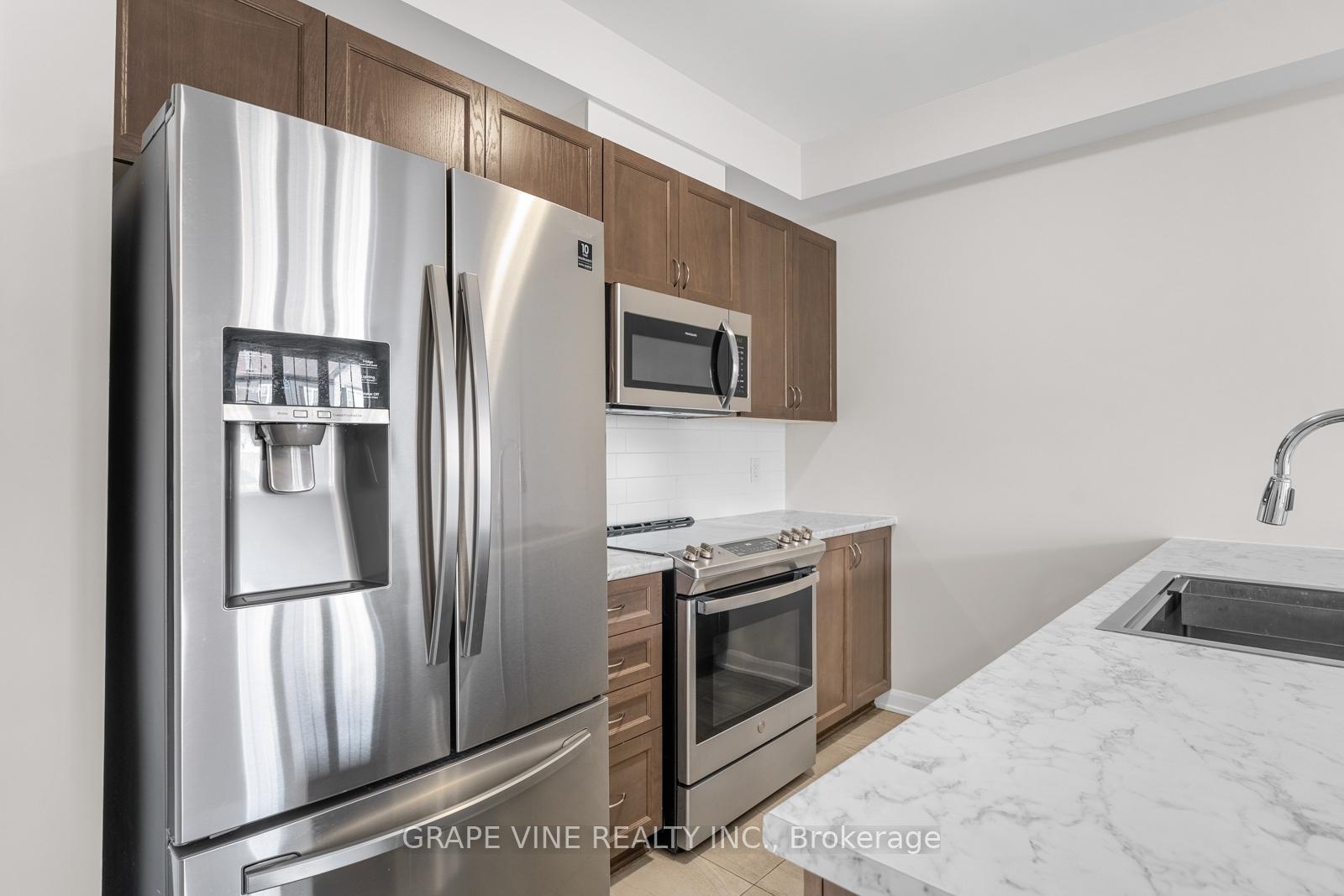 Photo 10 of 506 Galmoy Way, Ottawa, Barrhaven - Half Moon Bay — HOMEH