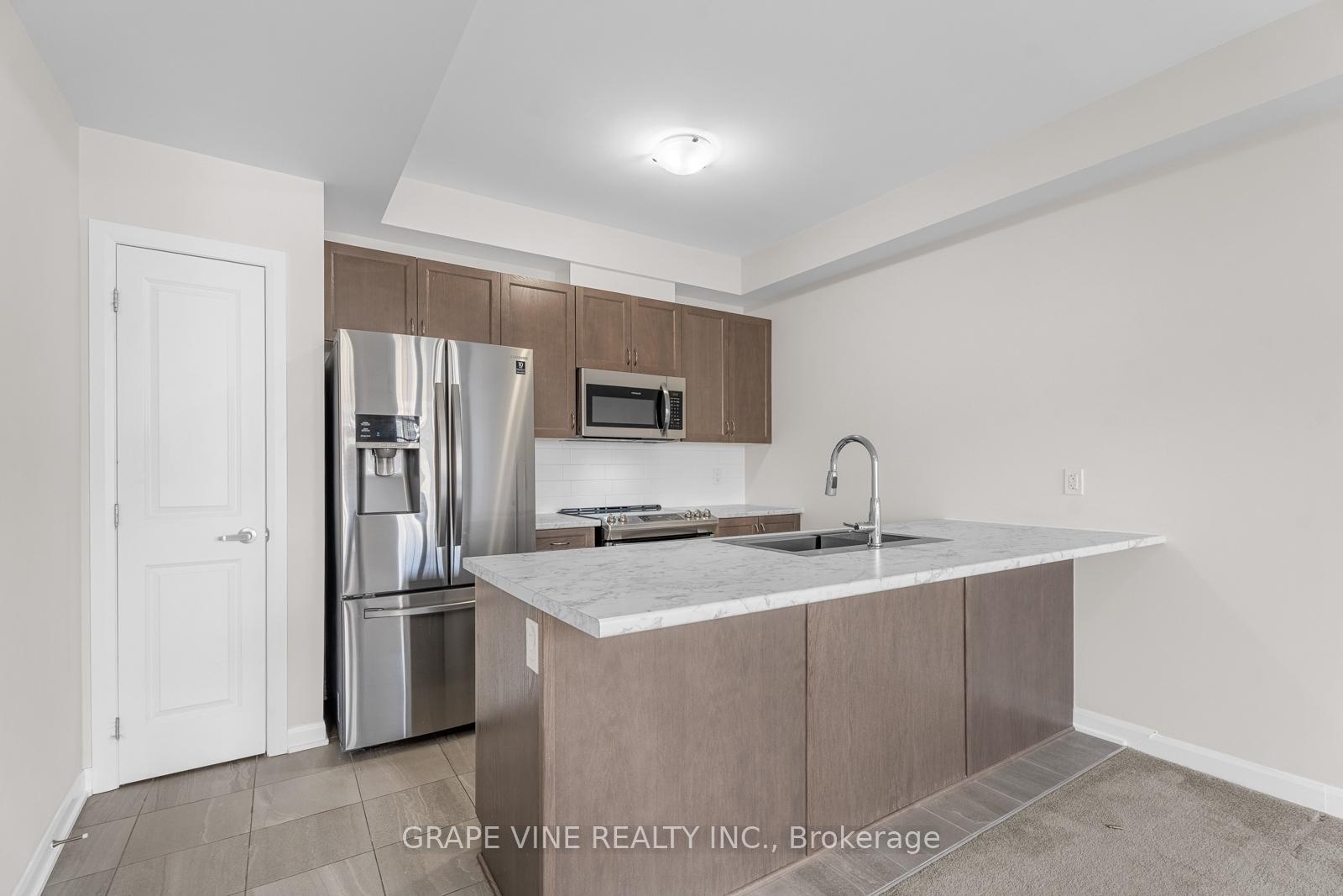 Photo 11 of 506 Galmoy Way, Ottawa, Barrhaven - Half Moon Bay — HOMEH