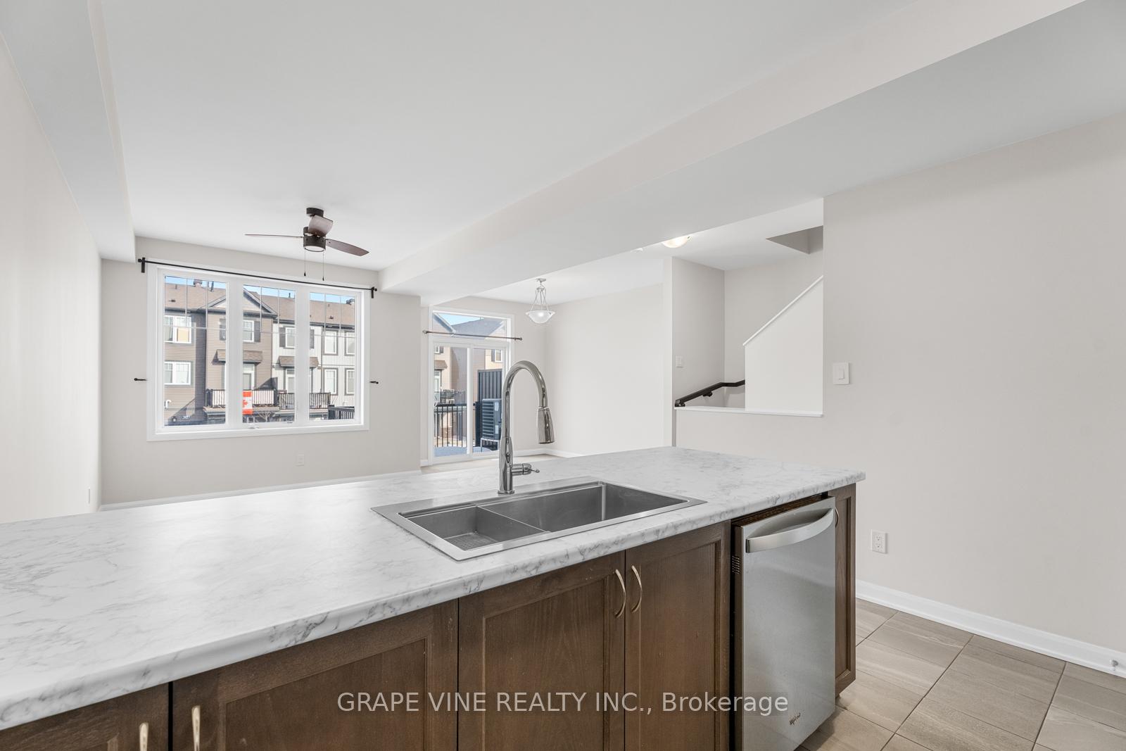 Photo 17 of 506 Galmoy Way, Ottawa, Barrhaven - Half Moon Bay — HOMEH