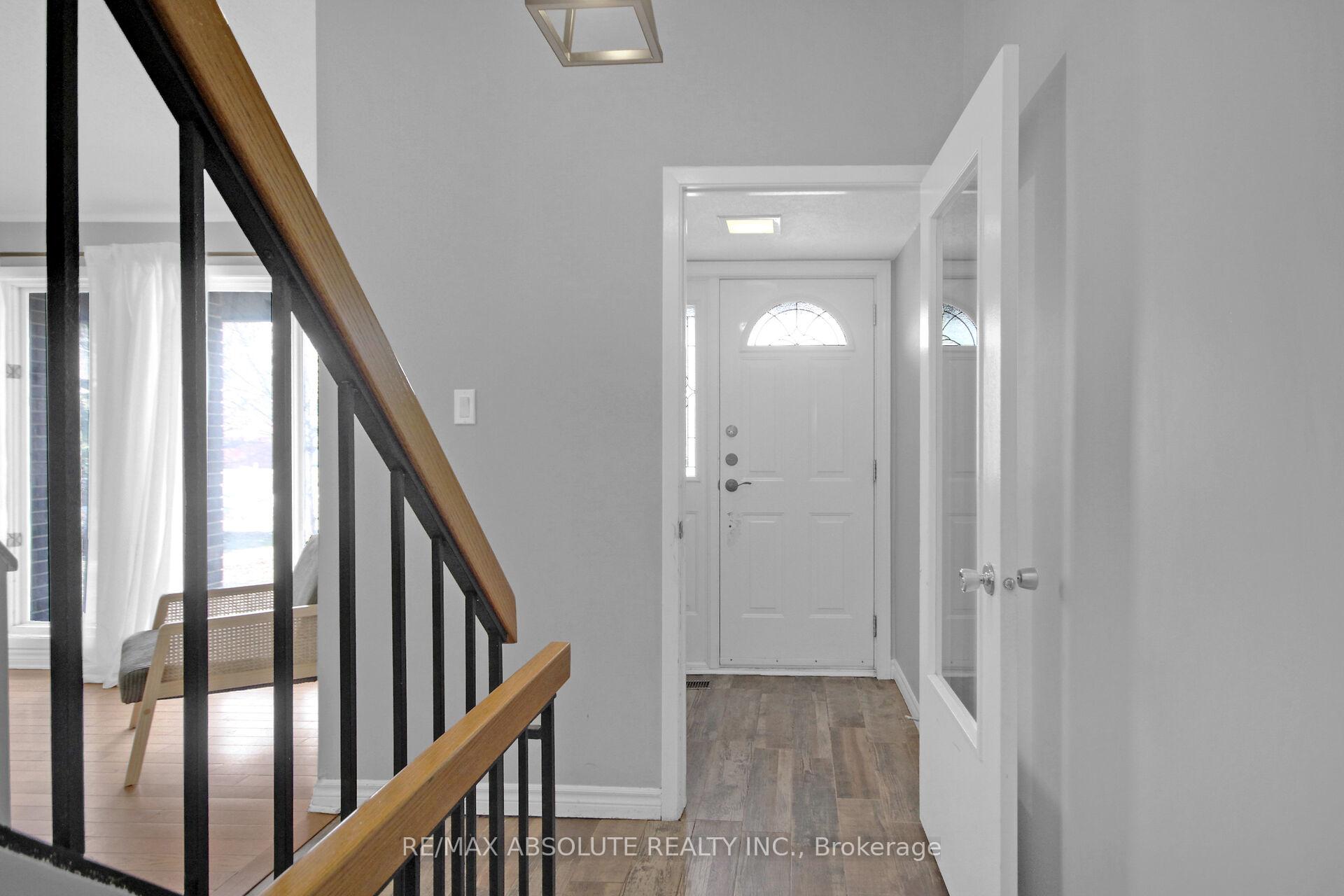 Photo 2 of 109 Tripp Crescent, Ottawa, Barrhaven - Pheasant Run — HOMEH