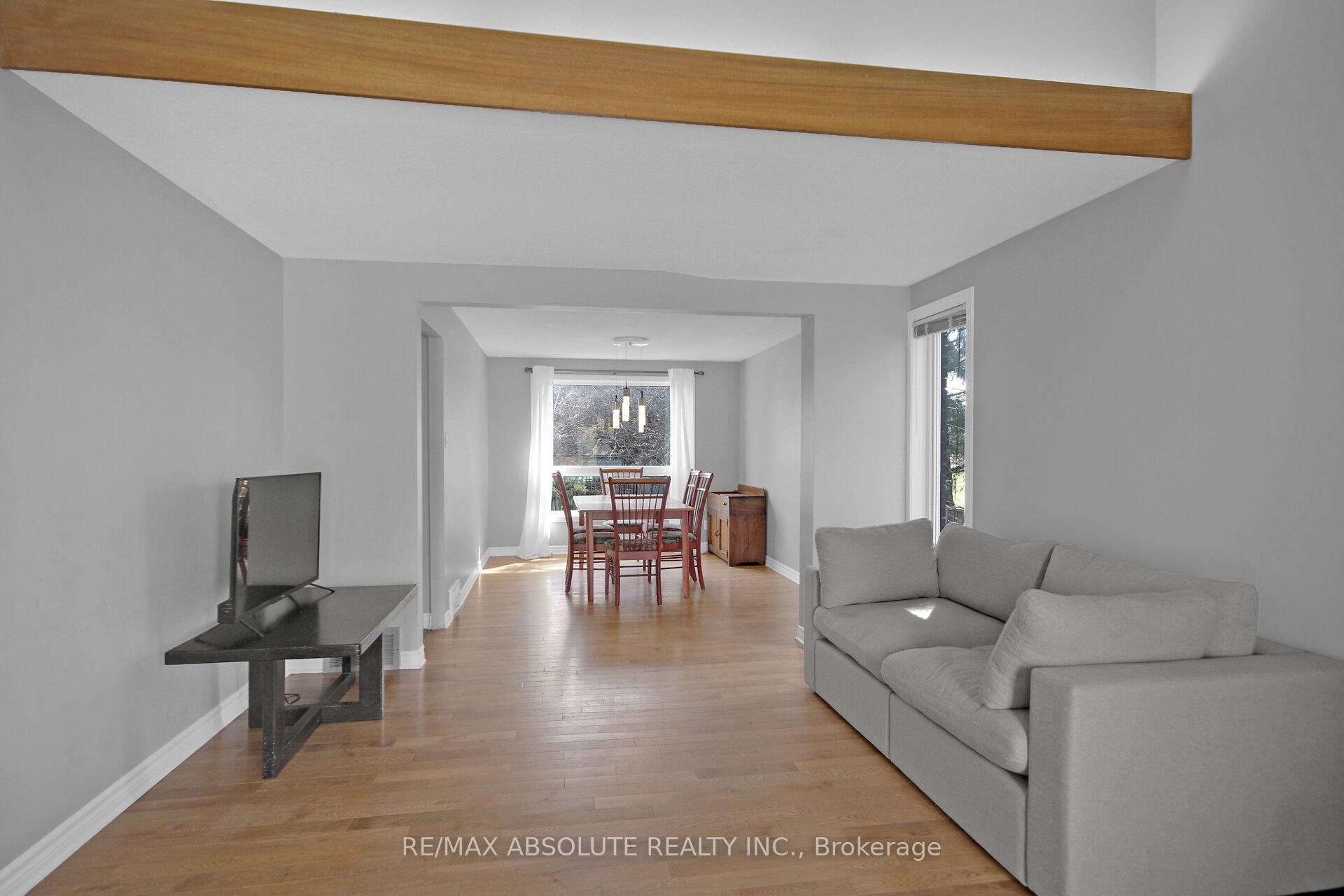 Photo 7 of 109 Tripp Crescent, Ottawa, Barrhaven - Pheasant Run — HOMEH