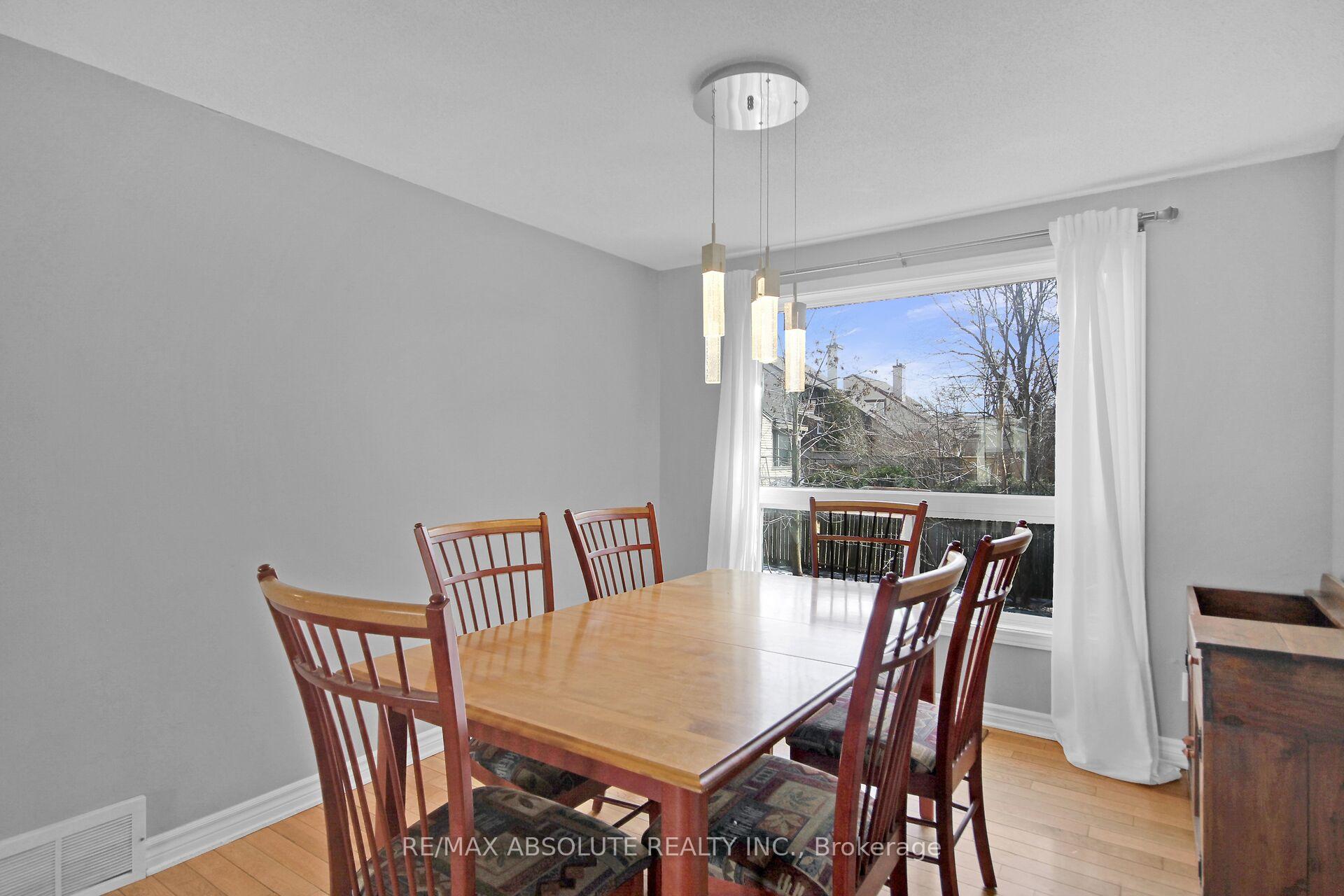 Photo 10 of 109 Tripp Crescent, Ottawa, Barrhaven - Pheasant Run — HOMEH